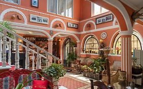 Elia Boutique Hostel & Apart-Hotel